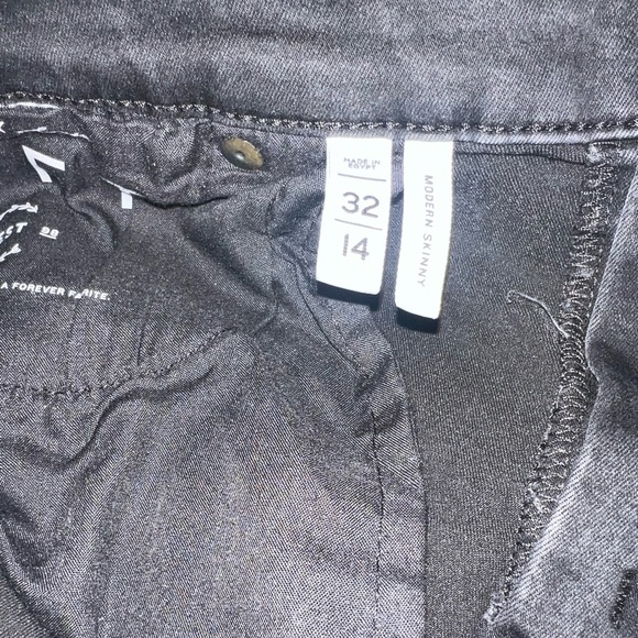 LOFT Modern Skinny Black Jeans, Size 32/14 - Picture 3 of 4